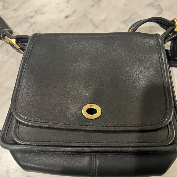 Coach Black Leather Women's purse. Excellent condition. No rips, tears. - Picture 8 of 10